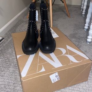 BRAND NEW ZARA BOOTS
